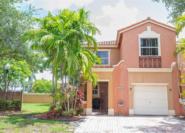 Property at 15285 SW 30th Ter, Miami, FL 33185, 3 beds, 2.5 baths
