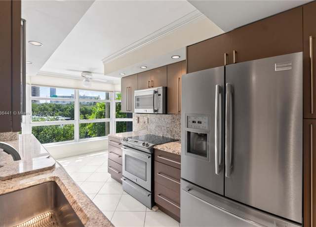 Property at 3500 Mystic Pointe Dr #306, Aventura, FL 33180, 2 beds, 2 baths