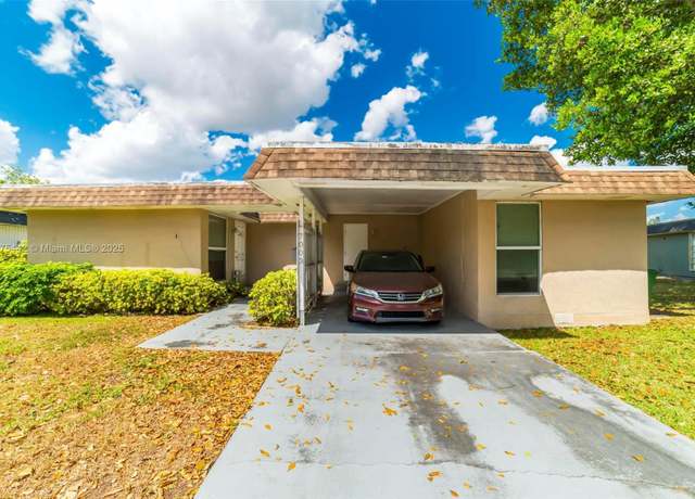 Property at 7003 NW 63rd St, Tamarac, FL 33321, 2 beds, 2 baths