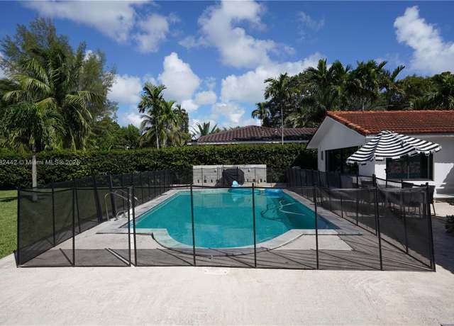Property at 12500 Griffing Blvd, North Miami, FL 33161, 3 beds, 2.5 baths