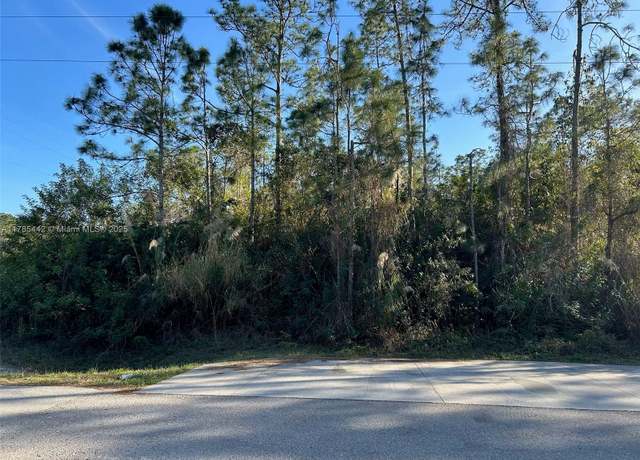 Property at 3892 6th Ave NE, Naples, FL 34120