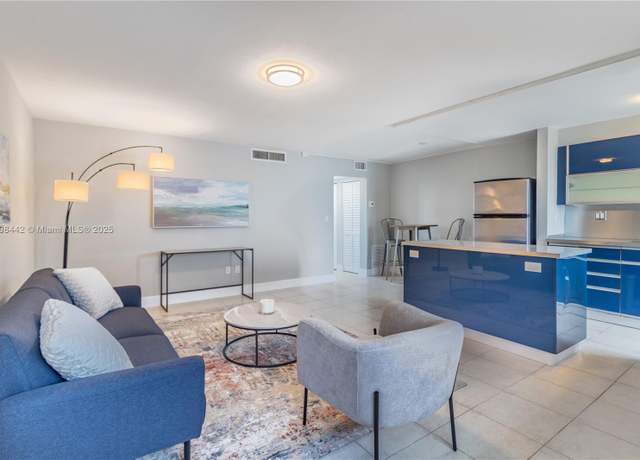 Property at 301 Jefferson Ave Unit 4D, Miami Beach, FL 33139, 1 bed, 1 bath