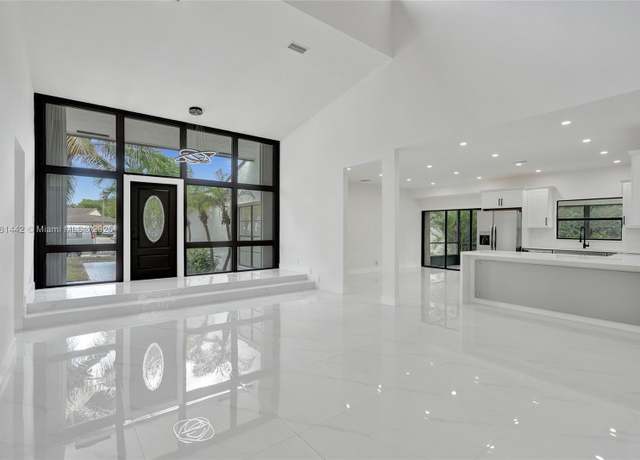 Property at 8037 Buttonwood Cir, Tamarac, FL 33321, 4 beds, 3 baths