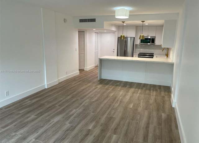 Property at 100 Edgewater Dr #101, Coral Gables, FL 33133, 1 bed, 1 bath