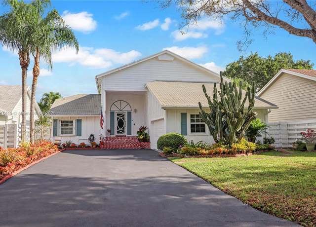 Property at 14293 SW 150th Ter, Miami, FL 33186, 3 beds, 2.5 baths