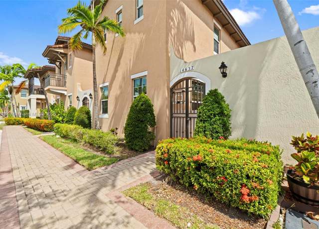 Property at 14637 SW 15th St, Pembroke Pines, FL 33027, 3 beds, 3 baths