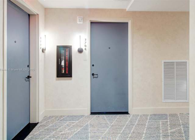 Property at 601 NE 1 Ave #1706, Miami, FL 33132, 1 bath