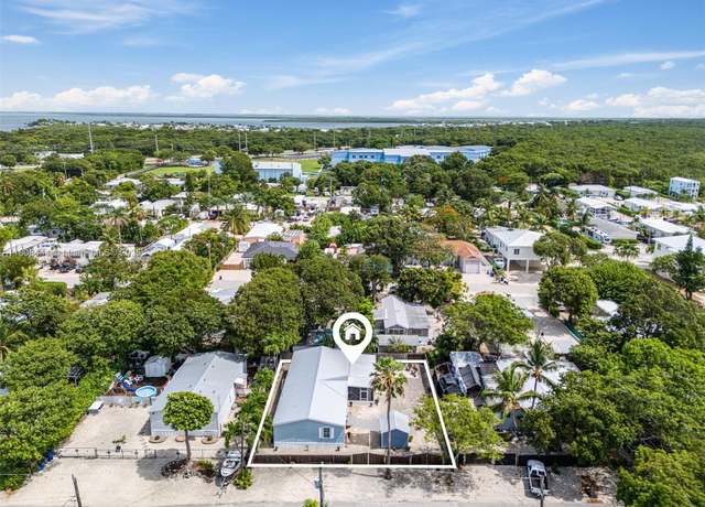 Property at 278 King Ave, Key Largo, FL 33037, 4 beds, 2 baths