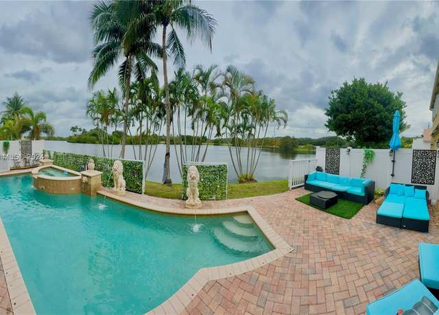 Property at 5363 SW 38th Ave, Hollywood, FL 33312, 4 beds, 3 baths