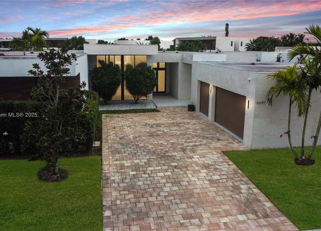 Property at 16640 Sunset Way, Weston, FL 33326, 6 beds, 7.5 baths