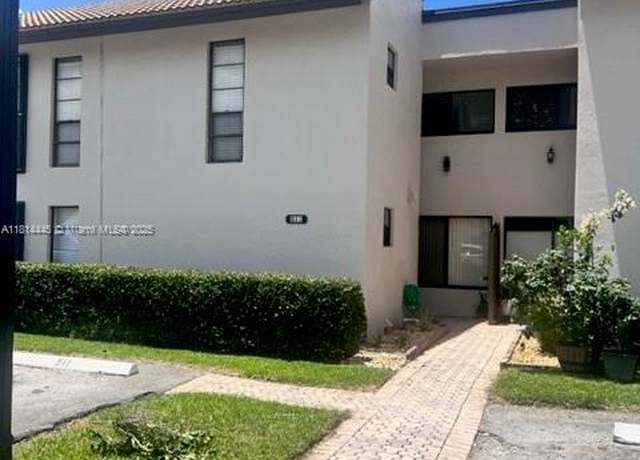 Property at 958 Mockingbird Ln #511, Plantation, FL 33324, 3 beds, 2.5 baths