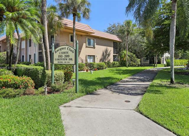 Property at 195 Lakeview Dr #105, Weston, FL 33326, 2 beds, 2 baths