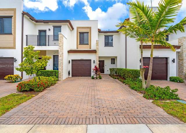 Property at 20865 NE 7th Ct, Miami, FL 33179, 3 beds, 2.5 baths
