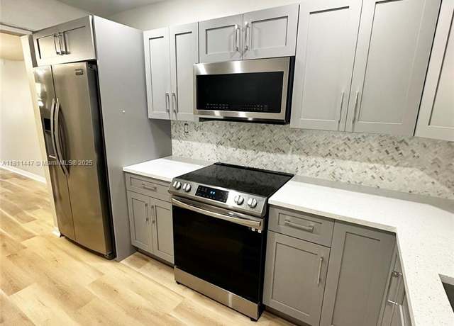 Property at 5824 Blueberry Ct #58, Lauderhill, FL 33313, 4 beds, 2.5 baths