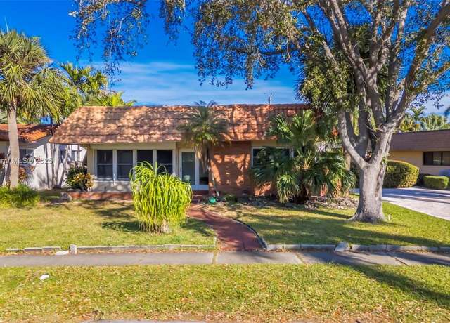 Property at 1311 Madison St, Hollywood, FL 33019, 2 beds, 2 baths