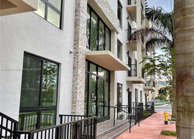 Property at 8265 NW 41 St #303, Doral, FL 33166, 2 beds, 2.5 baths
