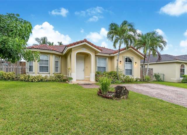Property at 28133 SW 132nd Ave, Homestead, FL 33033, 4 beds, 2 baths