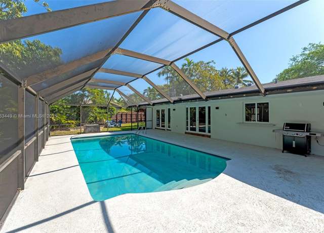 Property at 17554 SW 85th Ave, Palmetto Bay, FL 33157, 4 beds, 3 baths