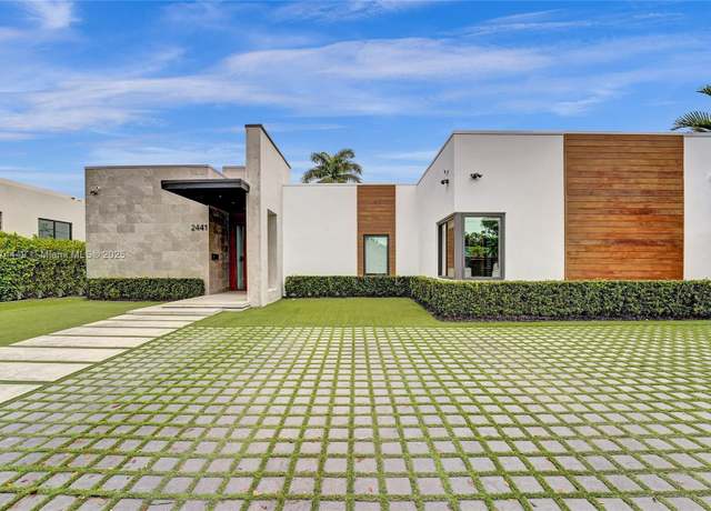 Property at 2441 NE 200th St, Miami, FL 33180, 6 beds, 4.5 baths