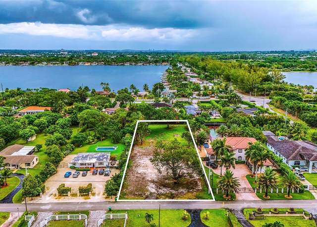 Property at 8241 SW 58th St, Miami, FL 33143