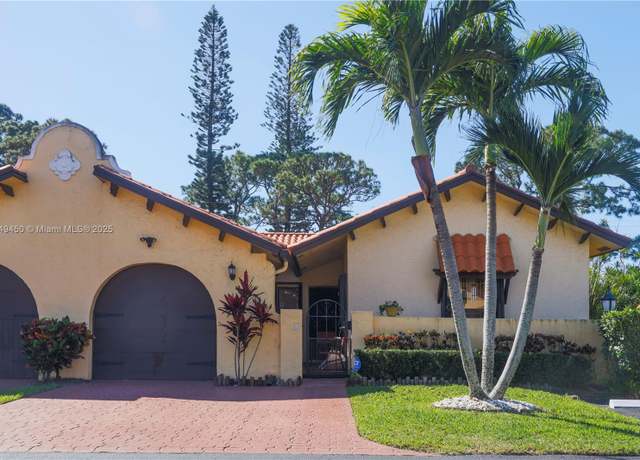 Property at 5264 Bolero Cir, Delray Beach, FL 33484, 3 beds, 2 baths