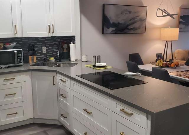 Property at 3160 Holiday Springs Blvd Unit 7-112, Margate, FL 33063, 2 beds, 2 baths