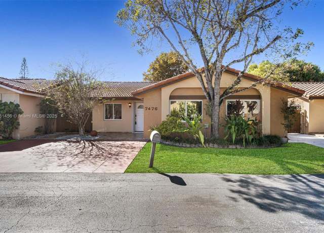 Property at 7476 SW 112th Pl, Miami, FL 33173, 4 beds, 2 baths