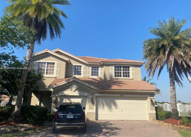 Property at 4322 Laurel Pl, Weston, FL 33332, 5 beds, 3.5 baths
