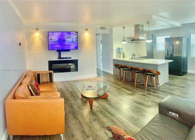 Property at 95 Preston C #95, Boca Raton, FL 33434, 2 beds, 1.5 baths