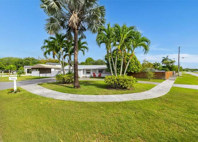Property at 20201 SW 318th St, Homestead, FL 33030, 3 beds, 2 baths