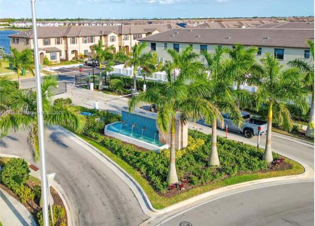 Property at 11426 W 33rd Way, Hialeah, FL 33018, 3 beds, 2.5 baths