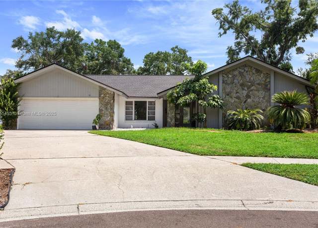 Property at 2103 Doefield Ct, FL 33596, 4 beds, 3 baths