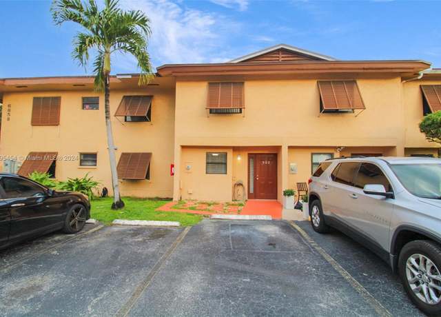 Property at 6858 NW 173rd Dr #302, Hialeah, FL 33015, 2 beds, 2.5 baths