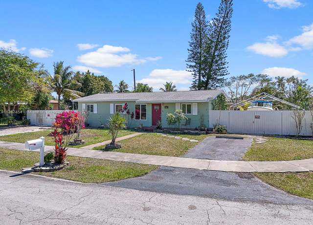 Property at 18754 SW 306th Ter, Homestead, FL 33030, 4 beds, 2 baths