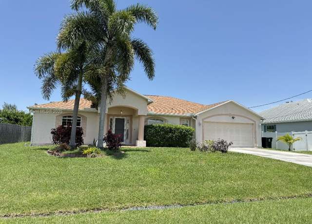 Property at 5338 NW South Crisona Cir, Port St Lucie, FL 34986, 3 beds, 2 baths