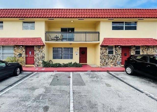 Property at 6675 SW 41st Pl #34, Davie, FL 33314, 3 beds, 1.5 baths