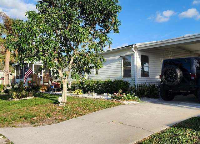 Property at 7930 S.e. 96th Trl, Okeechobee, FL 34974, 2 beds, 2 baths