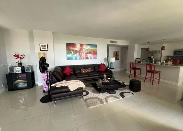 Property at 4330 Hillcrest Dr #619, Hollywood, FL 33021, 2 beds, 2 baths