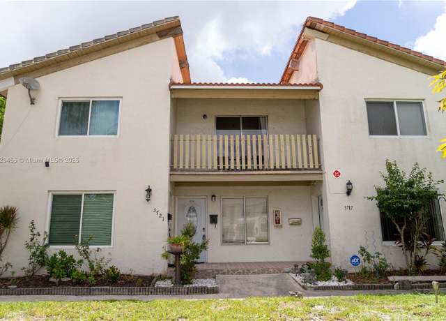 Property at 3719 Riverside Dr #3719, Coral Springs, FL 33065, 2 beds, 2.5 baths