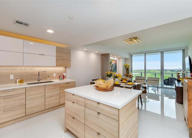 Property at 16385 Biscayne Blvd #1503, North Miami Beach, FL 33160, 2 beds, 2 baths