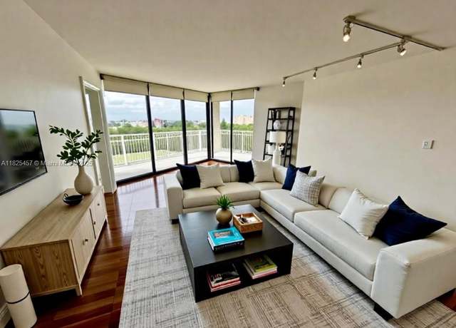 Property at 1000 Quayside Ter #1009, Miami, FL 33138, 2 beds, 2 baths