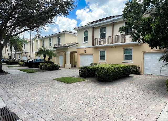 Property at 197 E Santa Barbara Way, Palm Beach Gardens, FL 33410, 3 beds, 2.5 baths