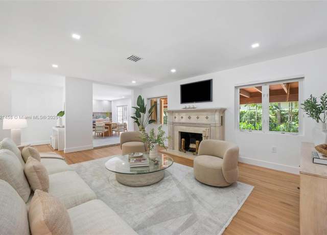 Property at 5211 Granada Blvd, Coral Gables, FL 33146, 4 beds, 3 baths