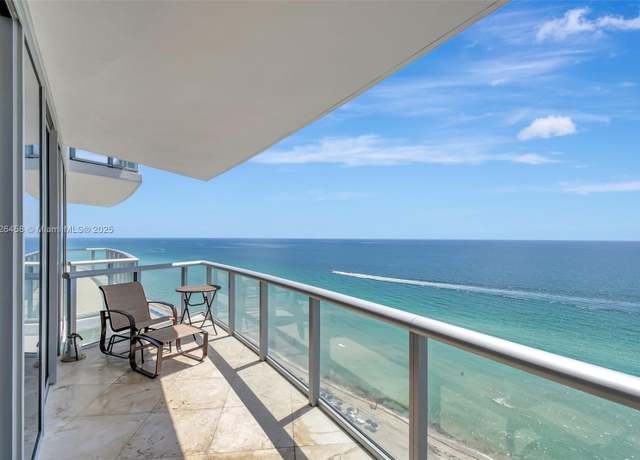 Property at 17001 Collins Ave #2006, Sunny Isles Beach, FL 33160, 1 bed, 1.5 baths