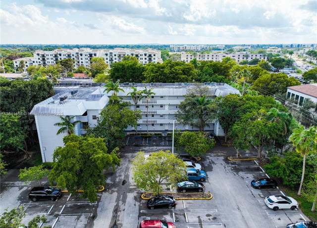 Property at 17255 SW 95th Ave #161, Palmetto Bay, FL 33157, 1 bed, 1 bath