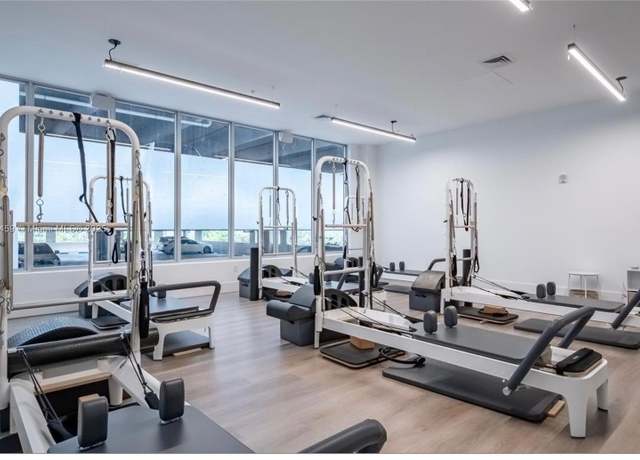 Property at 7661 NW 107th Ave #303, Doral, FL 33178, 2 beds, 2 baths