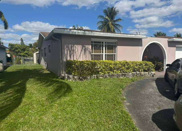 Property at 9451 NW 20th Pl, Sunrise, FL 33322, 3 beds, 2 baths