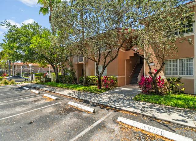Property at 3211 Sabal Palm Mnr #202, Davie, FL 33024, 2 beds, 2 baths