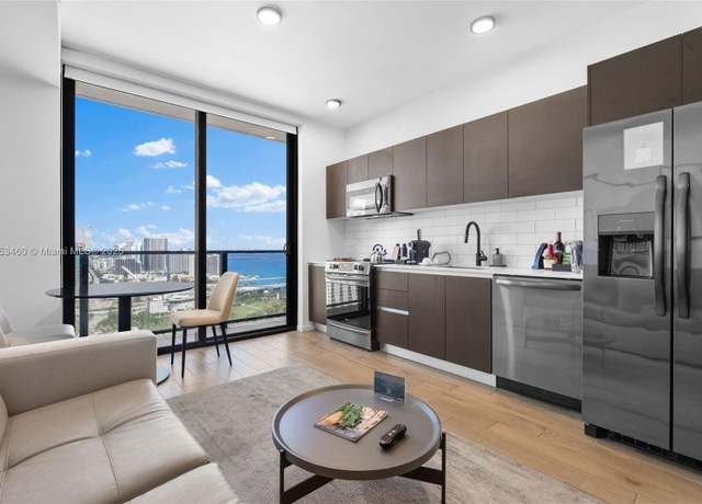 Property at 398 NE 5th St #2904, Miami, FL 33132, 1 bath
