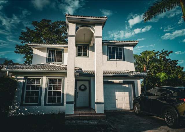 Property at 16101 SW 104th Ter, Miami, FL 33196, 4 beds, 2.5 baths